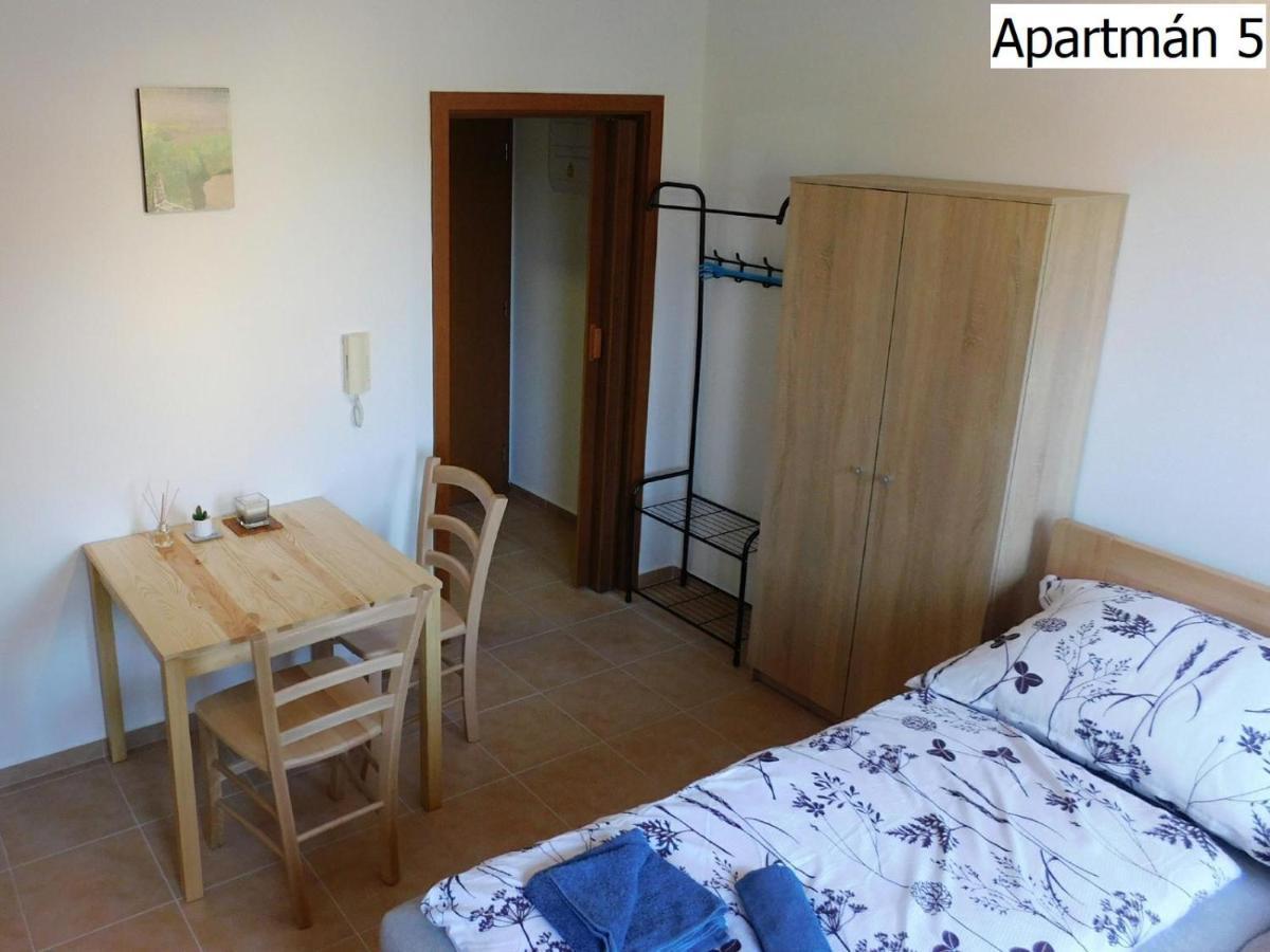 Apartmany ฮอร์นี ปลานา ภายนอก รูปภาพ