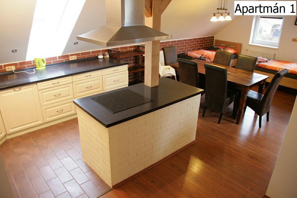 Apartmany ฮอร์นี ปลานา ภายนอก รูปภาพ