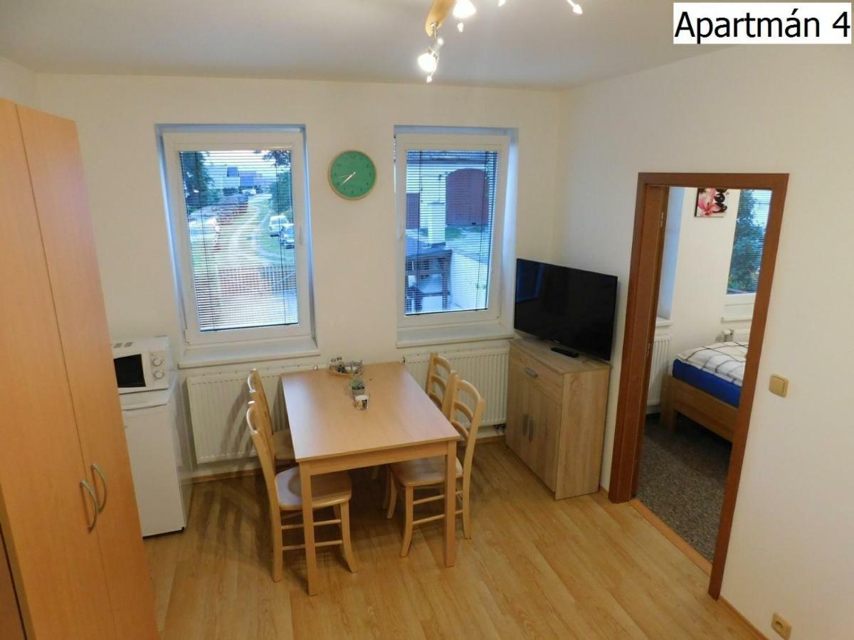 Apartmany ฮอร์นี ปลานา ภายนอก รูปภาพ